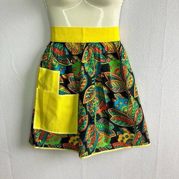 1960s 1970s Bold Mod Paisley Print Apron with Pockets - Picture 1 of 10